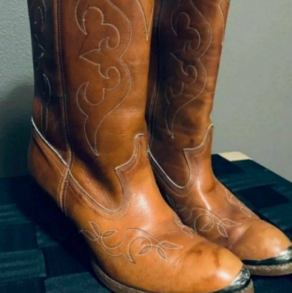 VINTAGE ACME COWGIRL BOOTS - Picture 1 of 10